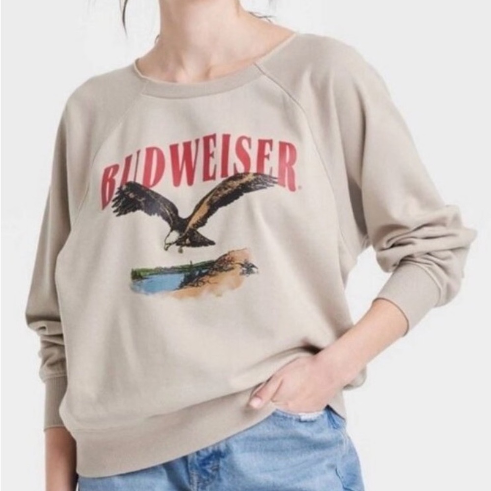 Budweiser Taupe Sweatshirt Medium